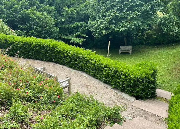 Rose Garden Retreat Private Terrace