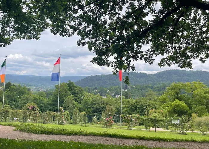 Rose Garden Retreat Private Terrace アパート